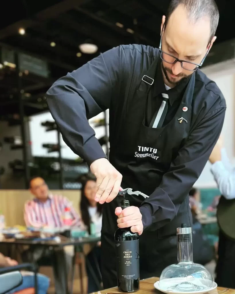 Ser sommelier es hacer feliz a los demás