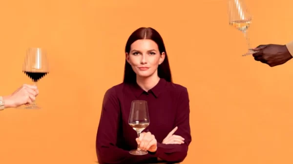 Campaña que busca evitar el consumo abusivo y apreciar al máximo la historia y cultura que contiene cada copa de vino.