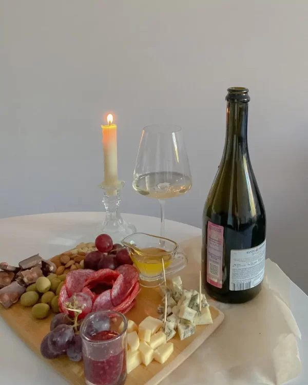 Los piqueos son una excelente opción para recibir gente en casa.