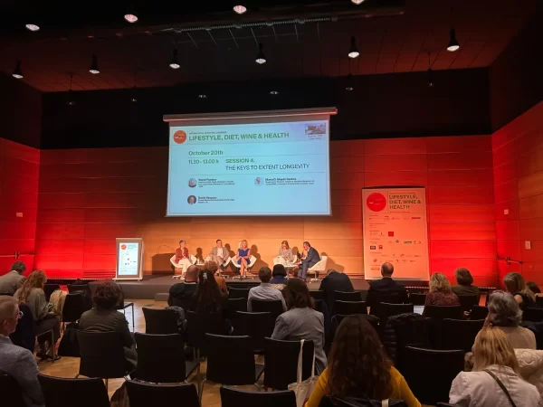 Se sabe que el consumo moderado de vino puede mejorar la salud cardiovascular.