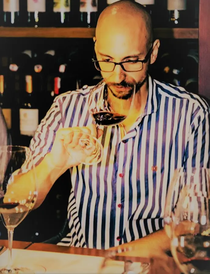 Facundo es head sommelier del restaurante Tinto en Santa Cruz