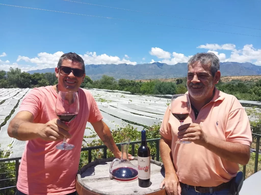 German con su sobrino Valmi compartiendo los recuerdos familiares