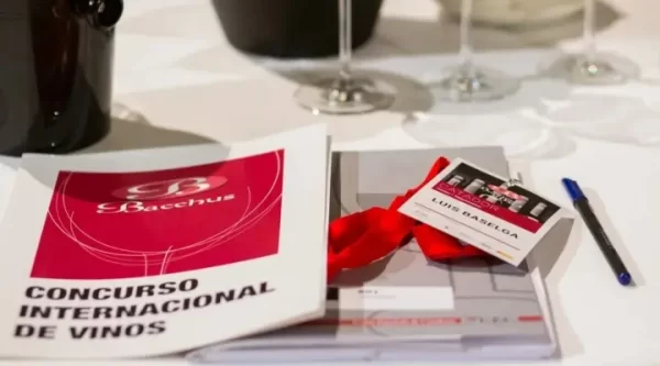 Las cartillas del concurso en el Casino de Madrid. Bolivia presente.