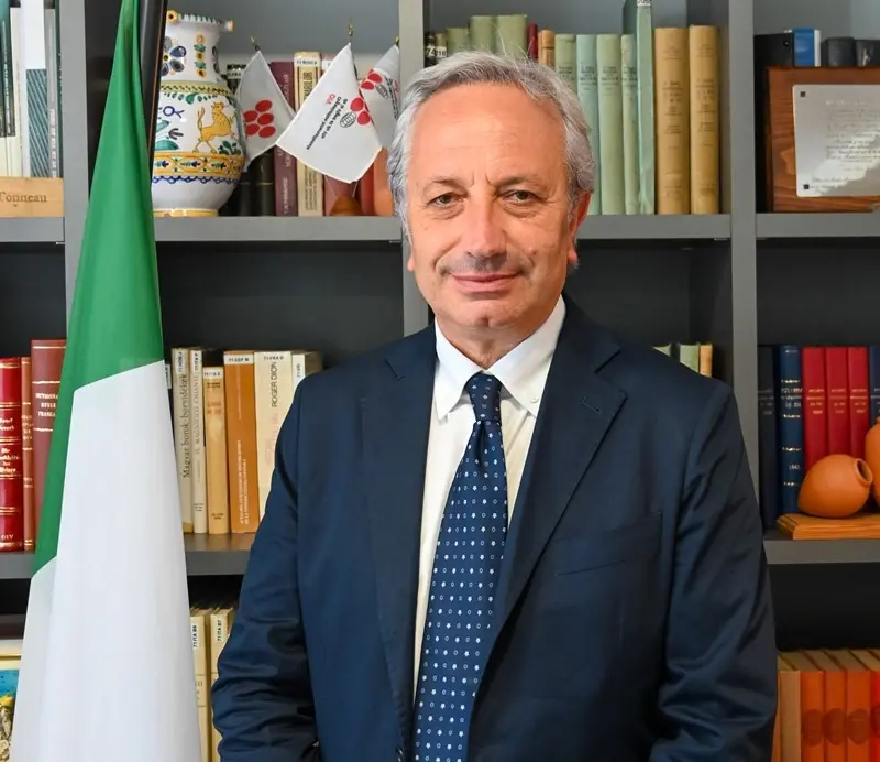 Luigi Moio, presidente de la OIV, reflexiona sobre el futuro del vino en el mundo.