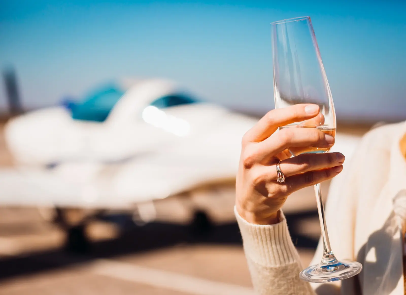 Pautas para transportar vinos en los viajes por avión.