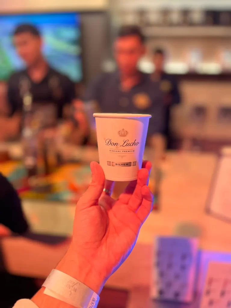 Casa Real brindando los sabores premium.