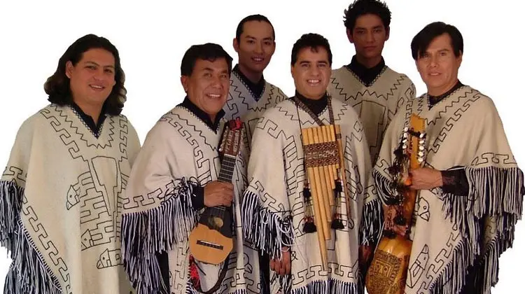 Los Kjarkas presentes en la ExpoSur 2024.