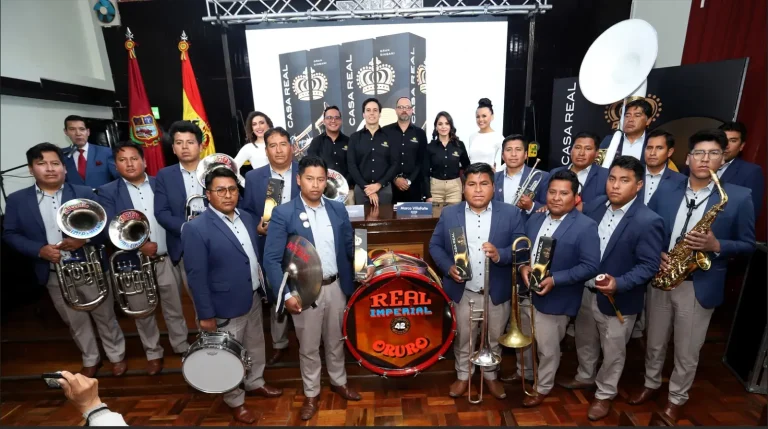 “Música que brilla”, esta edición especial celebra a quienes hacen latir el Carnaval de Oruro: sus músicos.