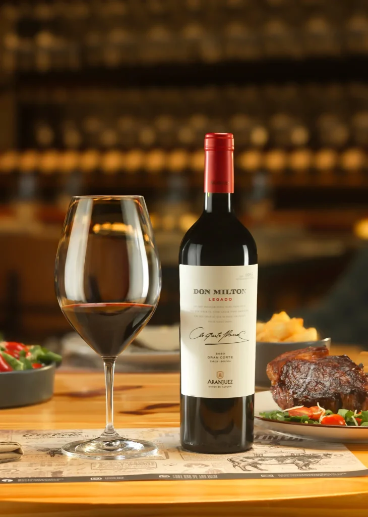 Vino del año. Aranjuez Don Milton Legado Gran Corte 2022: Bonarda, Cabernet Franc, Tannat.