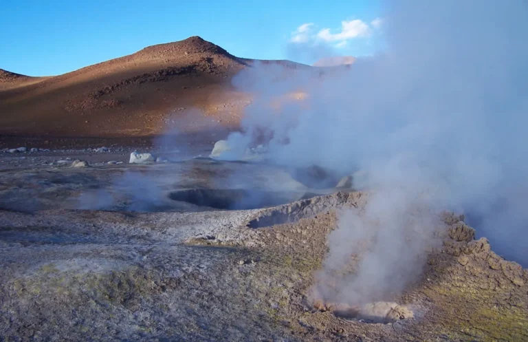 Bolivia intuye hace tiempo que su mayor desafío no es despertar el interés del mundo, sino estar lista para recibirlo