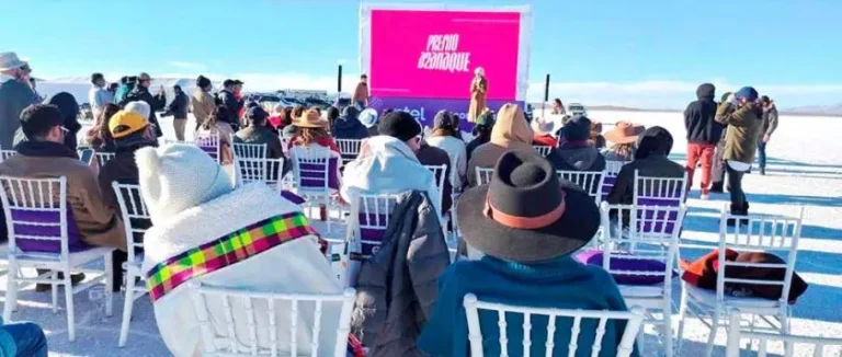 El I Salar Film Festival, reunió a directores, actores y cinéfilos en el mar de sal más grande del mundo